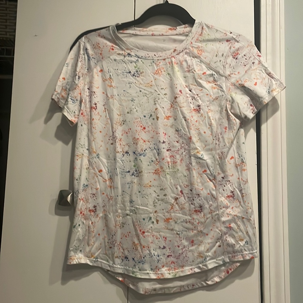 Zyia Splash Cloud T Shirt - women’s size Medium - multi-color